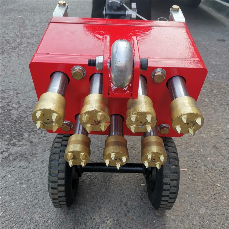 多头混凝土凿毛机 桥面路面剔凿拉毛一体机