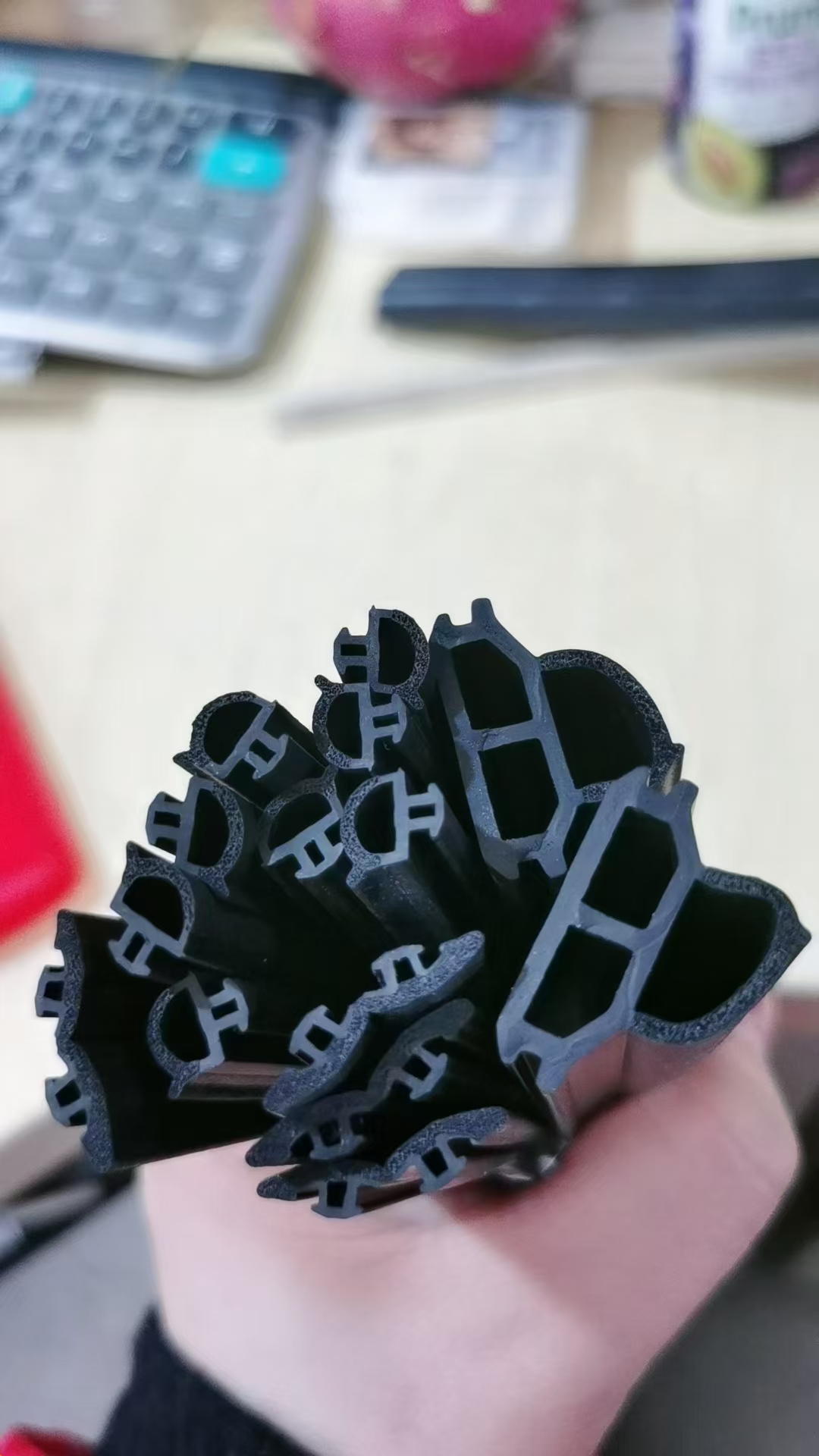 三元乙丙橡胶条