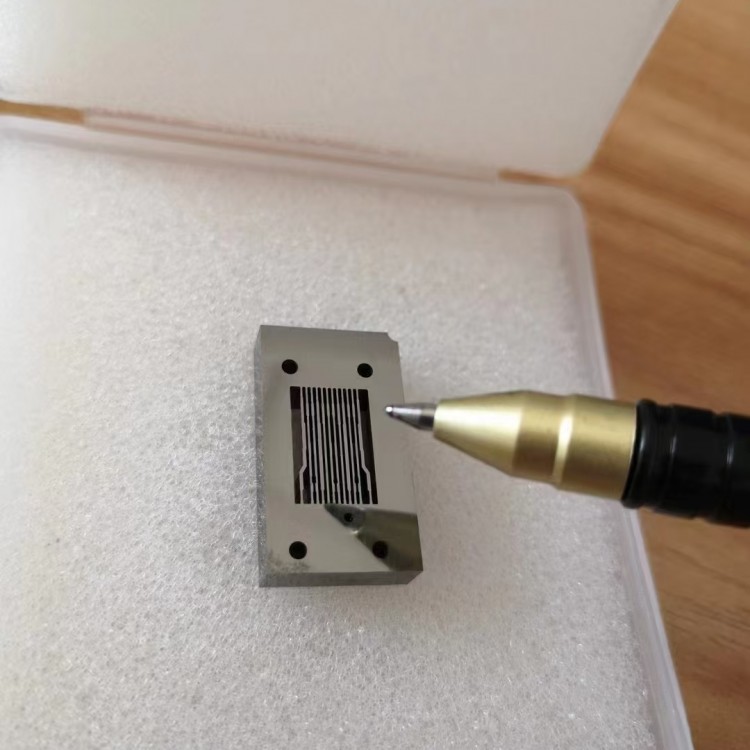 冲压模具 注塑模具 自动化零部件