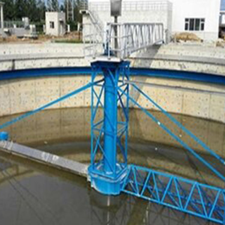 周边传动挂吸泥机