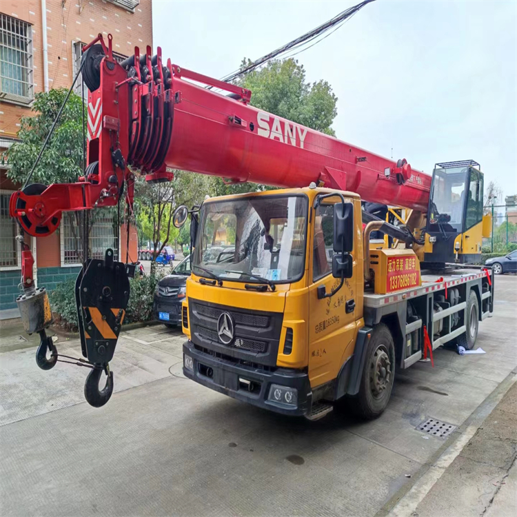 8-500吨吊车租赁