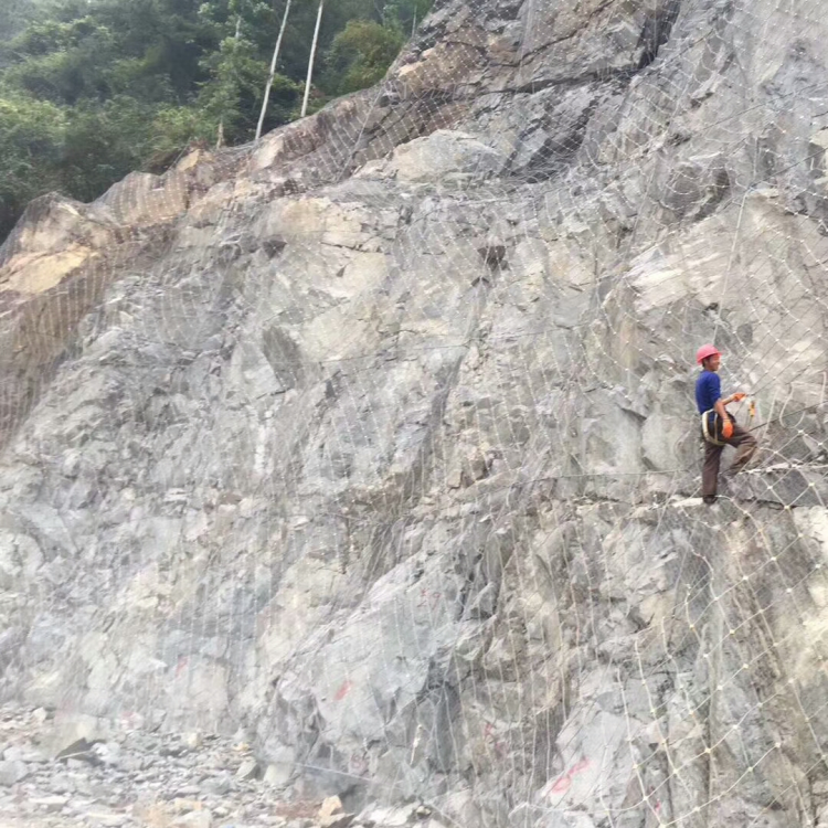 主动防护网施工