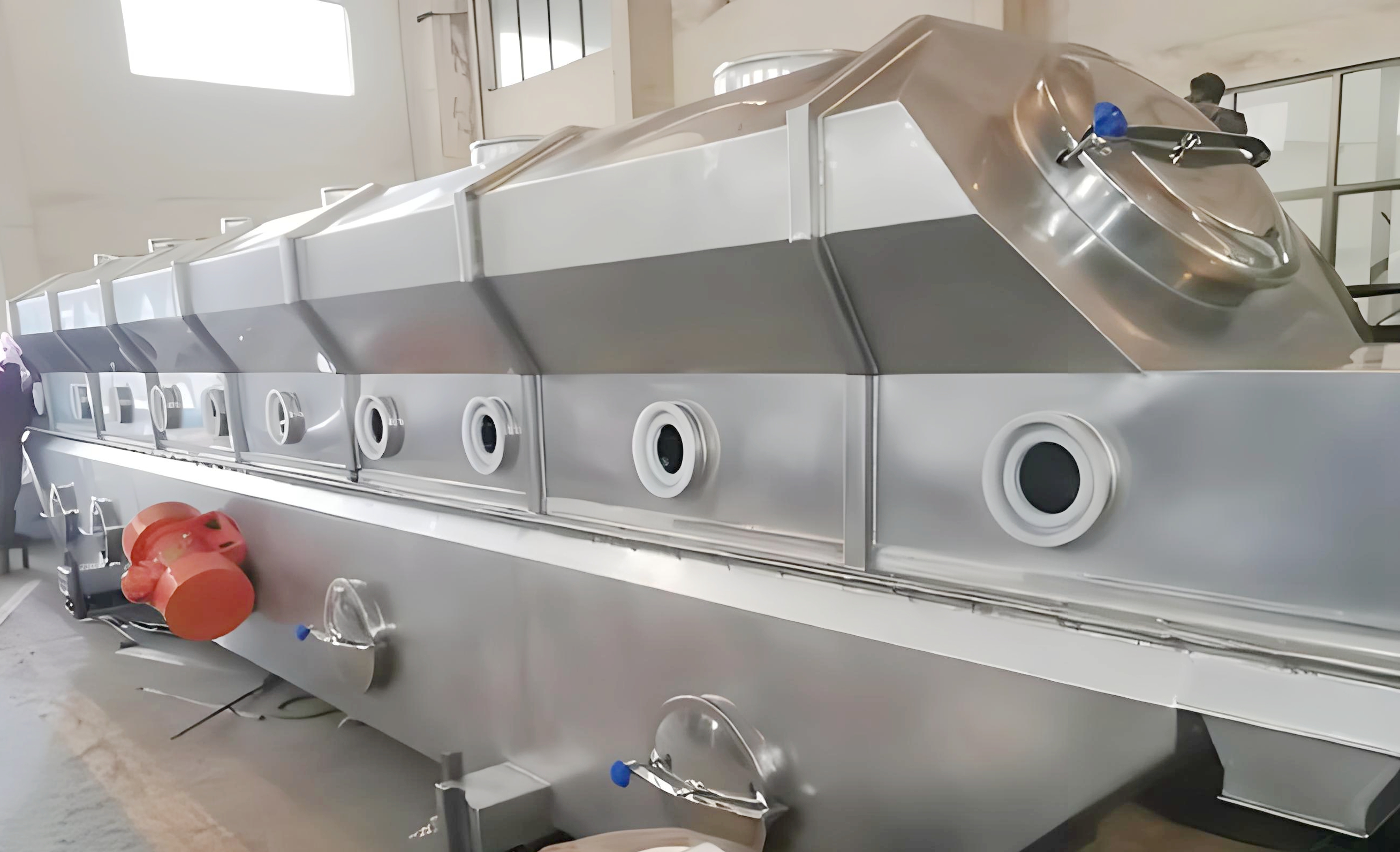 振动流化床 对物料表面损伤小，可用于易碎物料的干燥