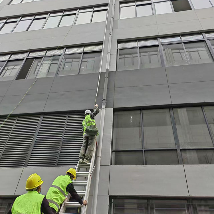 防静电接地施工高空作业