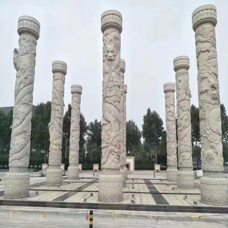 石柱龙柱