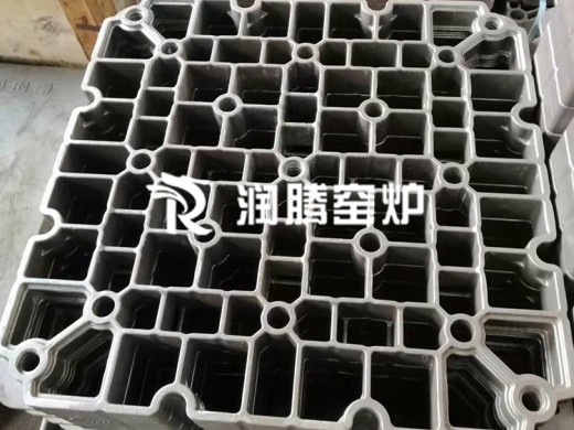 热处理料盘的制造方法