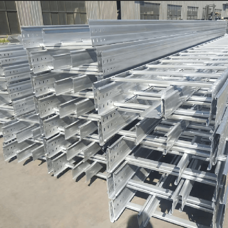 钢制热浸锌梯式桥架