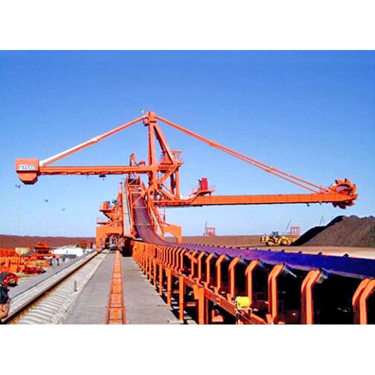 悬臂斗轮堆取料机