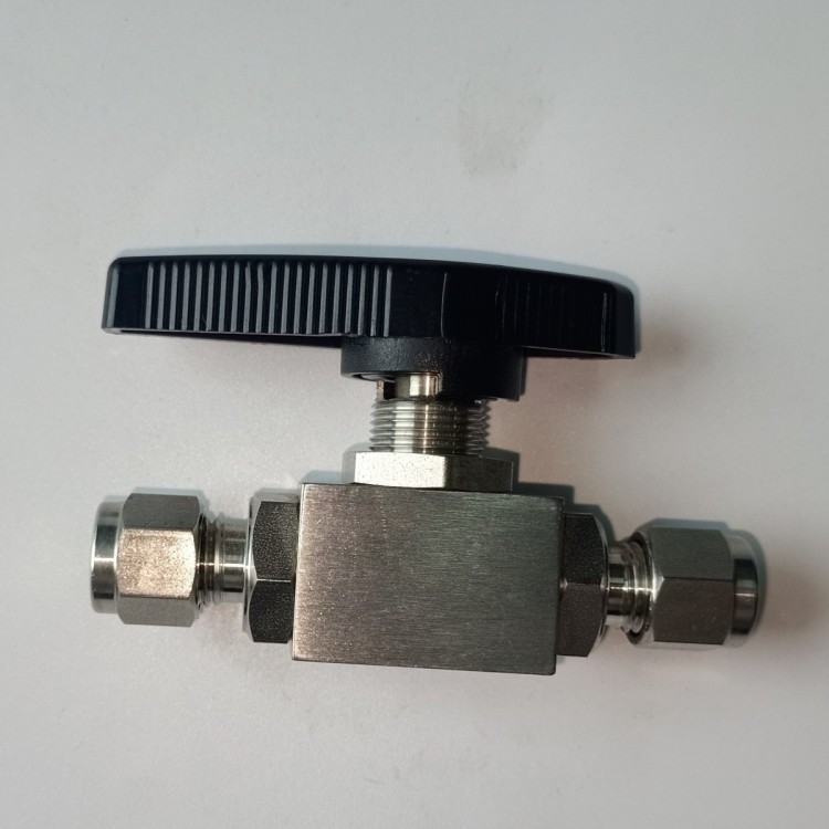 亿仕顿三件式球阀中低压系列316L不锈钢阀体手动气动型