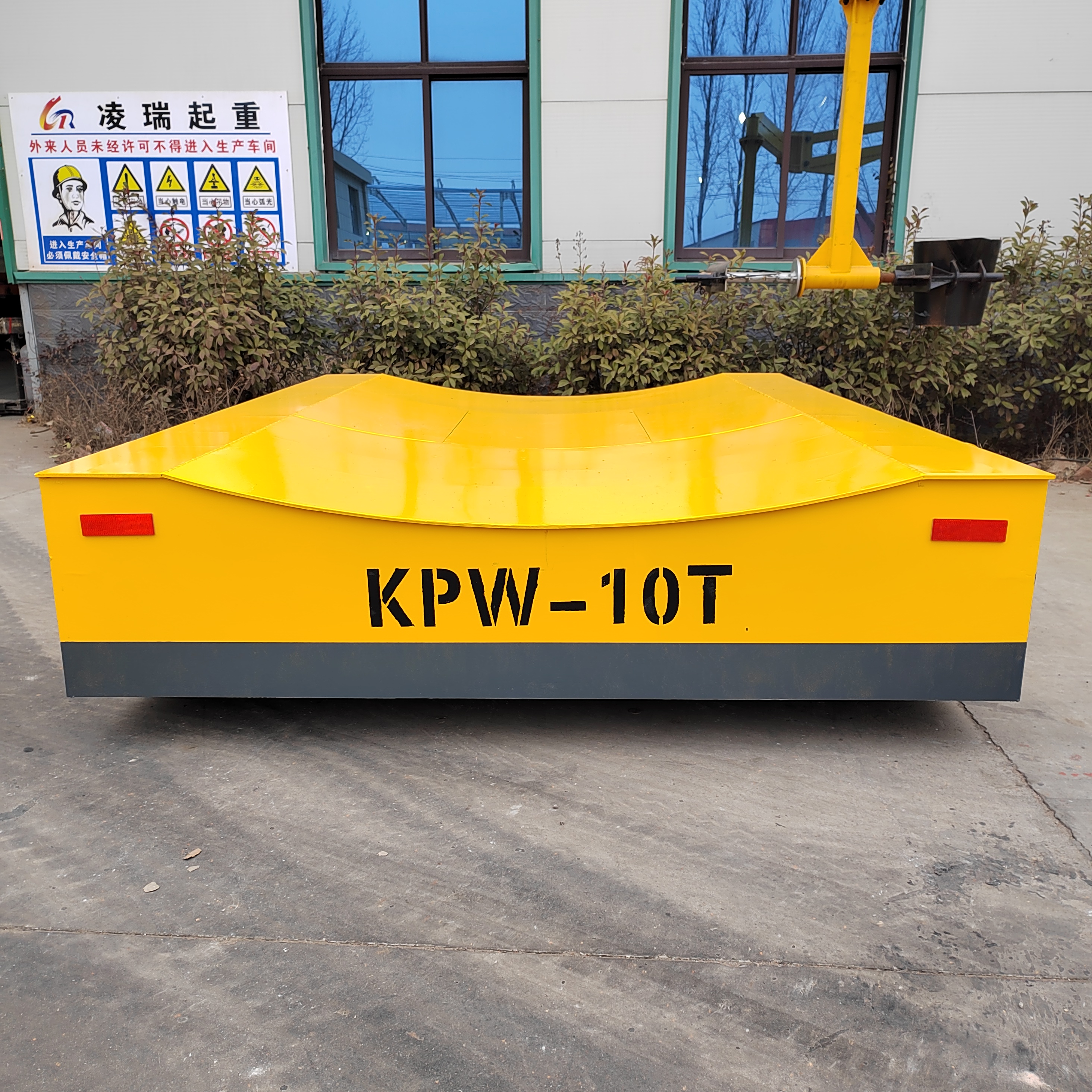 Lingrui steel coil dedicated electric flat car, workshop overpass handling vehicle, logistics transportation flat car