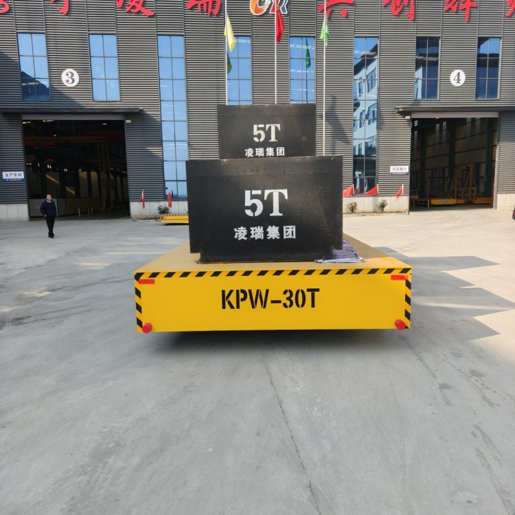 仓储搬运难题终结者电动地平车凌瑞集团无缝衔接生产线