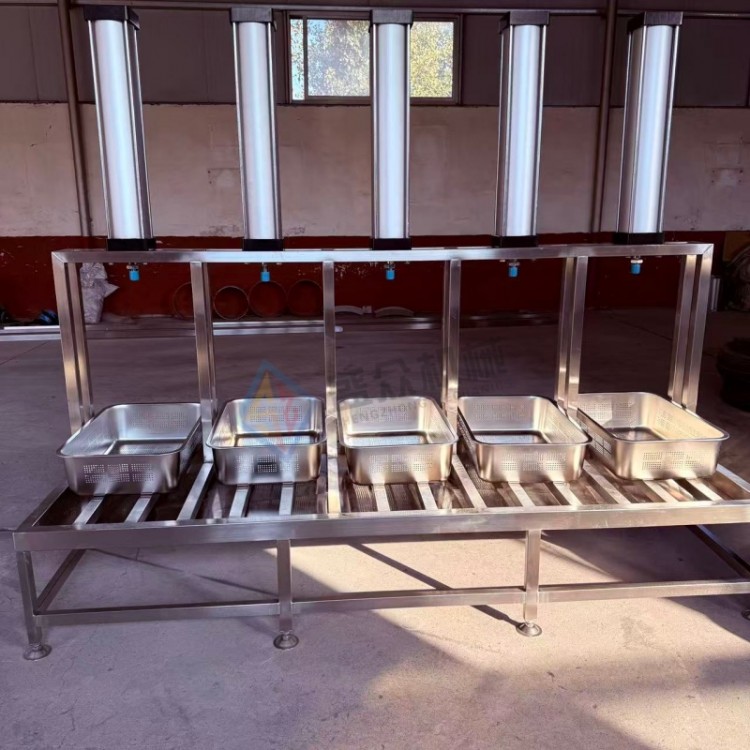 小型干噎酸奶加工生产线 冷萃酸奶全套加工设备 干巴酸奶压制机