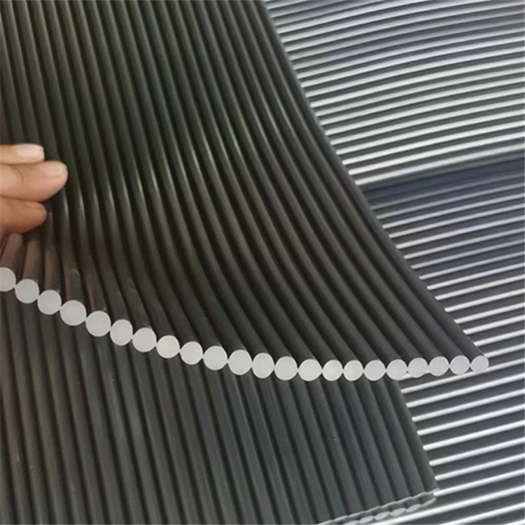 挡尘帘定制三元乙丙材质 耐磨阻燃 密封倒料槽防溢裙板