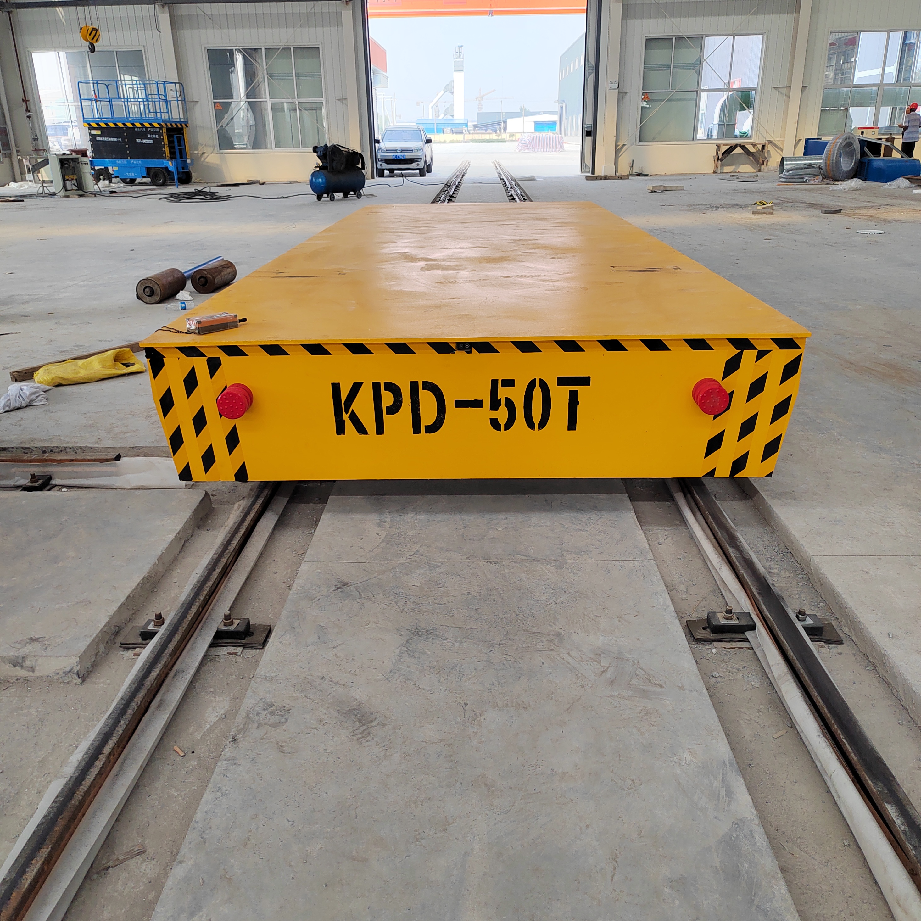 凌瑞 低压供电轨道电动平板车料场搬运运行时间长电动轨道地平车