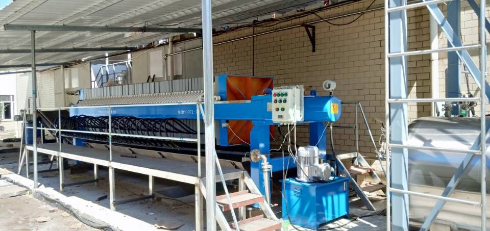 1600-U型程控自动拉板隔膜压滤机