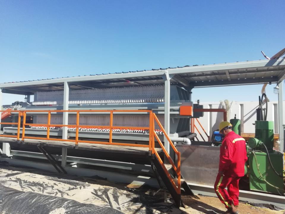 泥浆不落地厢式压滤机