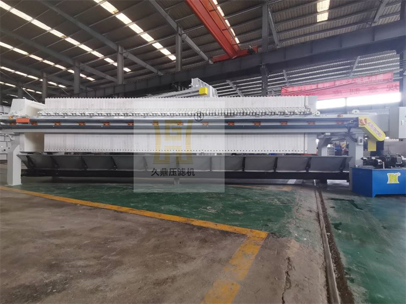 XAMZ1500-2000-U型程控自动拉板厢式压滤机