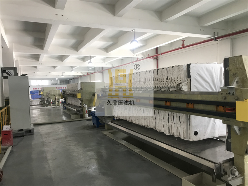 800型铸铁板框式压滤机