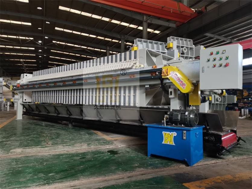 1500-2000-U型程控自动拉板隔膜压滤机