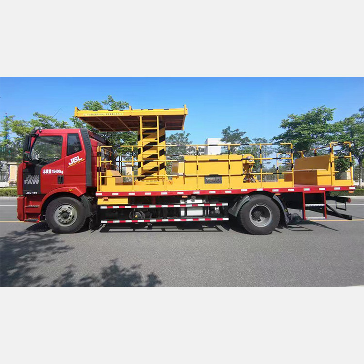 公铁两用架线工程车