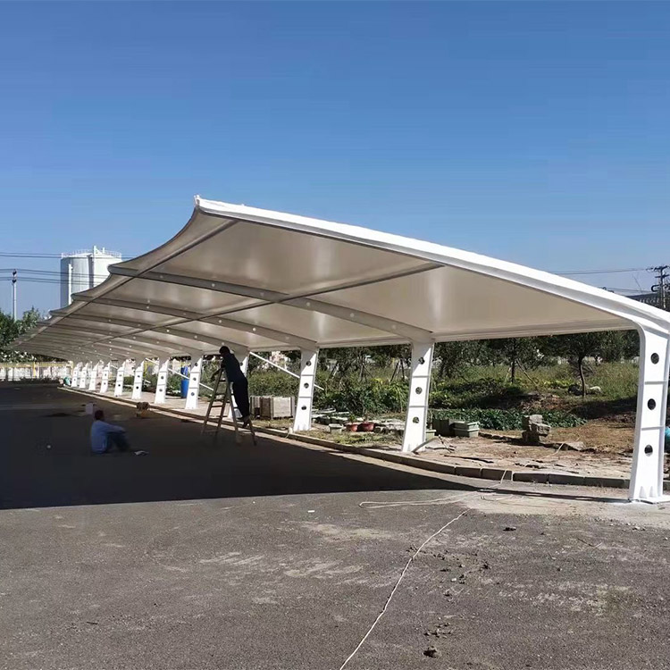 张拉膜结构停车棚