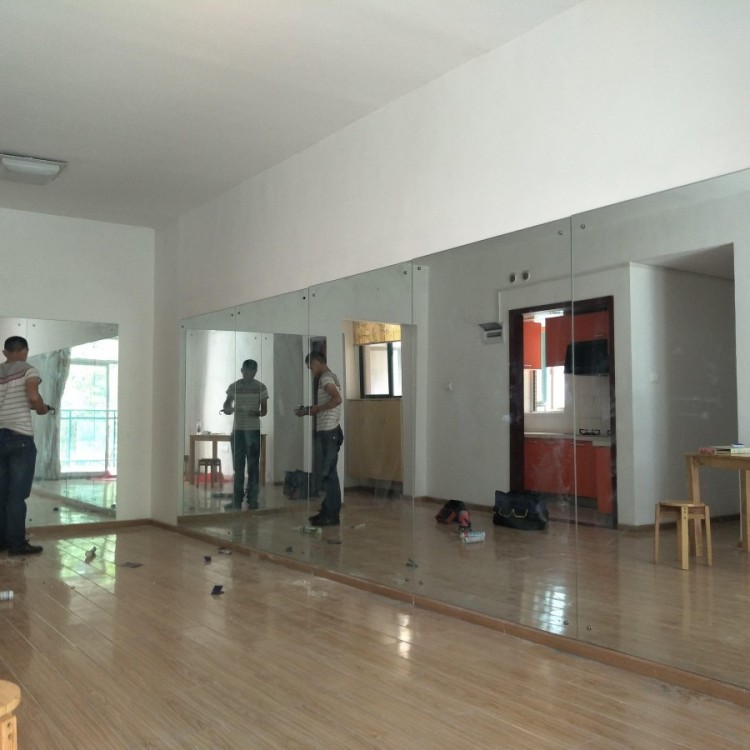 和平区安装镜子定做各种尺寸超白玻璃镜子厂家