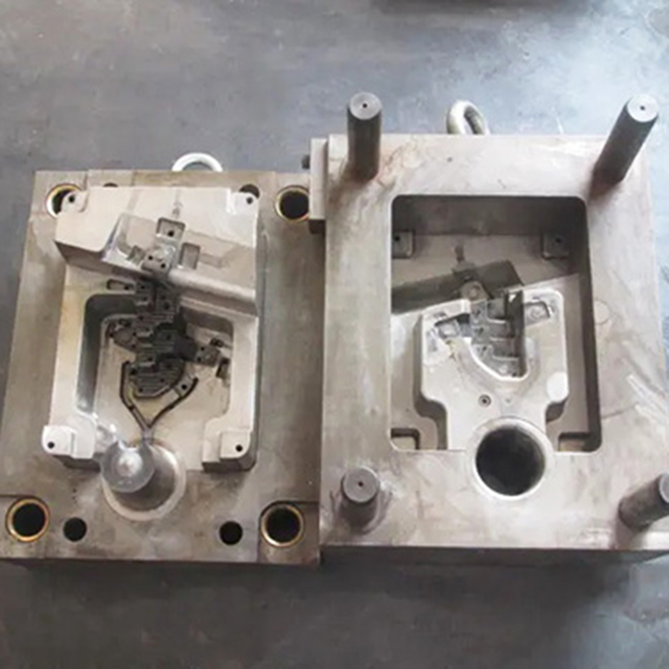 汽车配件压铸模具