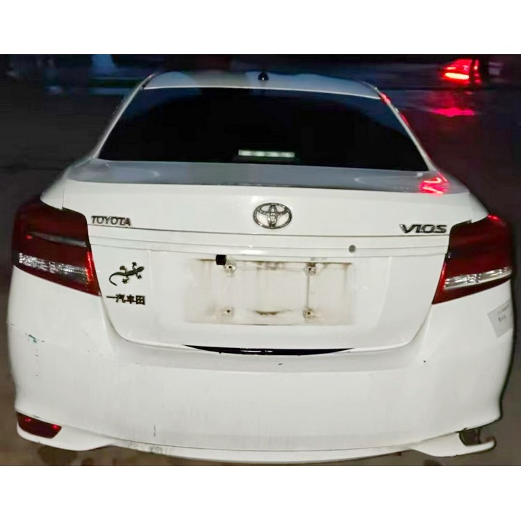 丰田17款威驰尾盖 尾灯 防撞梁 后杠 空调泵