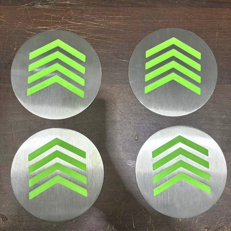 苏州地铁圆形夜光不锈钢疏散指示