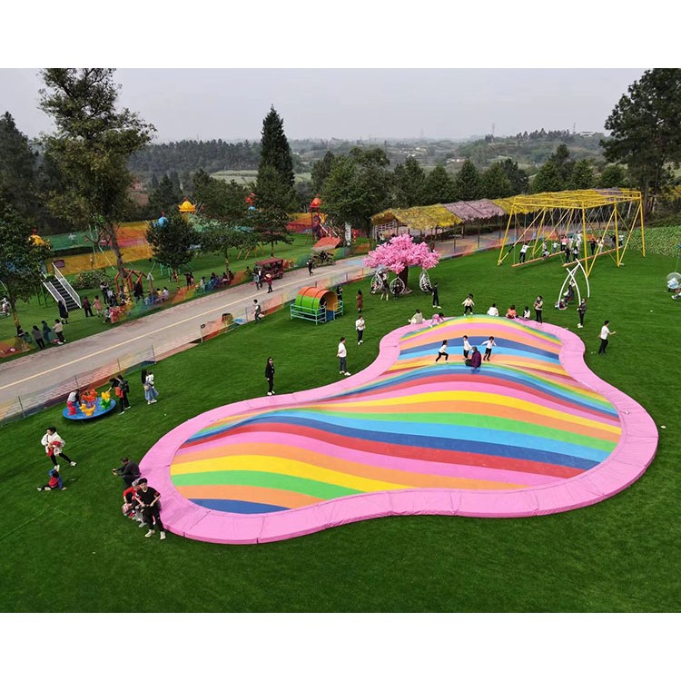 预埋三球彩色蹦蹦云