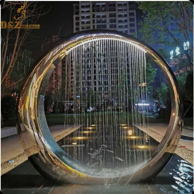 不锈钢月亮圆环雕塑