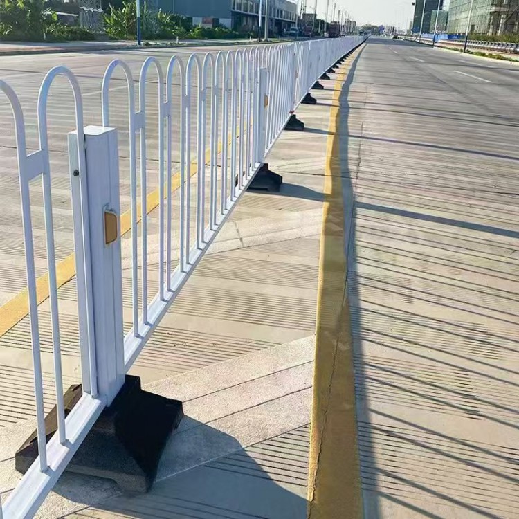 广东珠三角护栏厂市政道路护栏批发隔离防撞护栏一站式服务