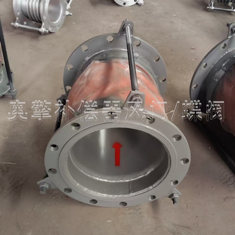 套筒补偿器