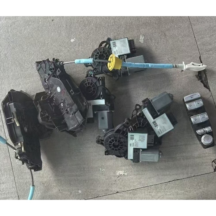 宝马G38车门锁块 升降马达 升降开关 倒车镜 鼓风机
