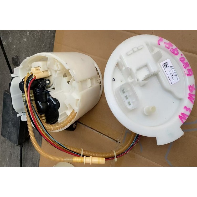宝马M3 M4 G80 G82汽油泵 喷油嘴 三元催化